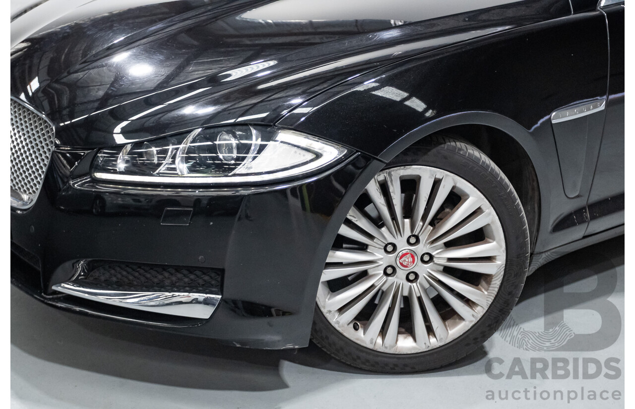 10/2013 Jaguar XF 2.0 Luxury (RWD) MY13 4D Sedan Ultimate Black Metallic Turbo 2.0L