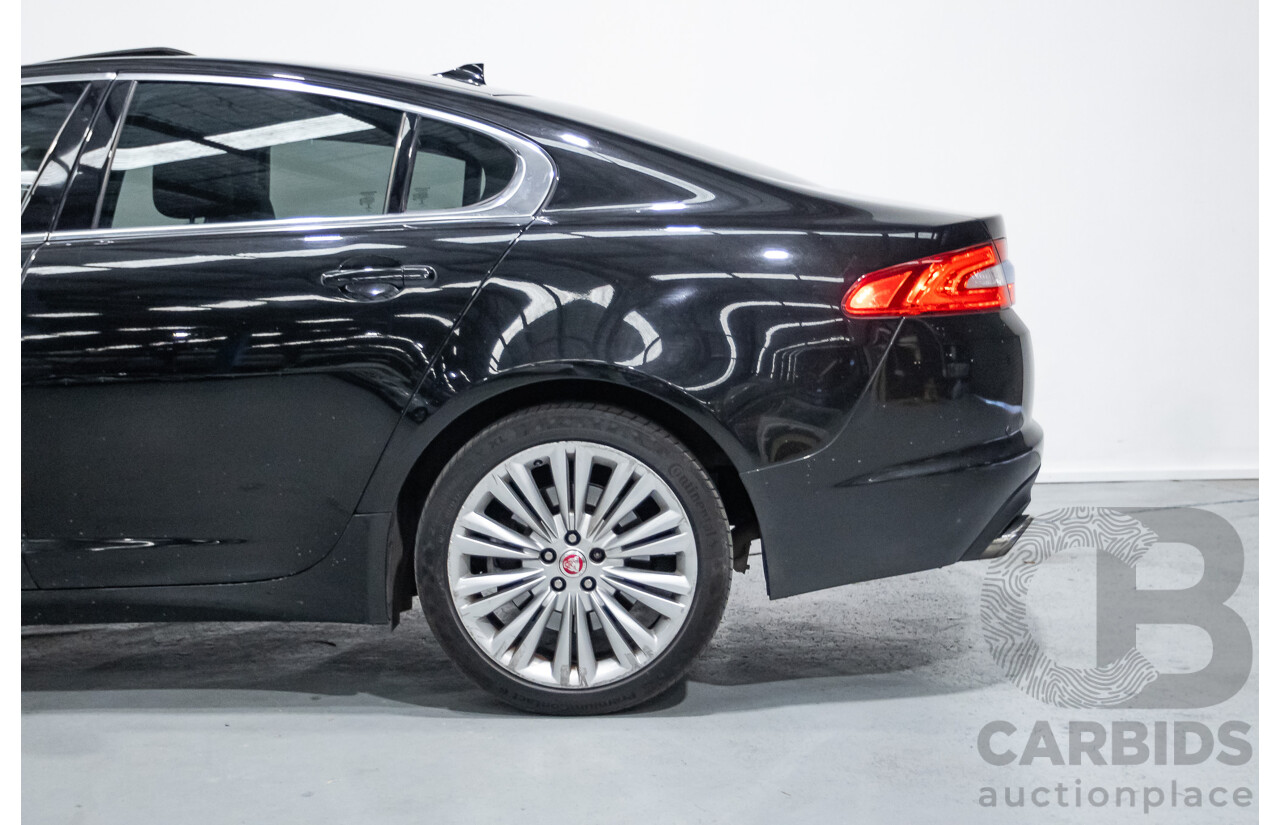 10/2013 Jaguar XF 2.0 Luxury (RWD) MY13 4D Sedan Ultimate Black Metallic Turbo 2.0L