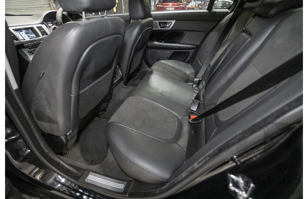 10/2013 Jaguar XF 2.0 Luxury (RWD) MY13 4D Sedan Ultimate Black Metallic Turbo 2.0L