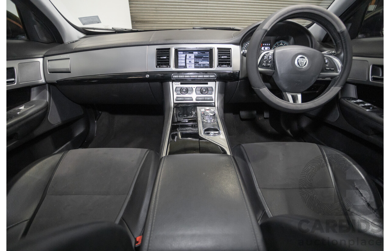 10/2013 Jaguar XF 2.0 Luxury (RWD) MY13 4D Sedan Ultimate Black Metallic Turbo 2.0L