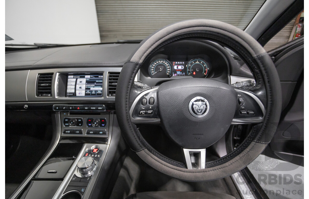10/2013 Jaguar XF 2.0 Luxury (RWD) MY13 4D Sedan Ultimate Black Metallic Turbo 2.0L