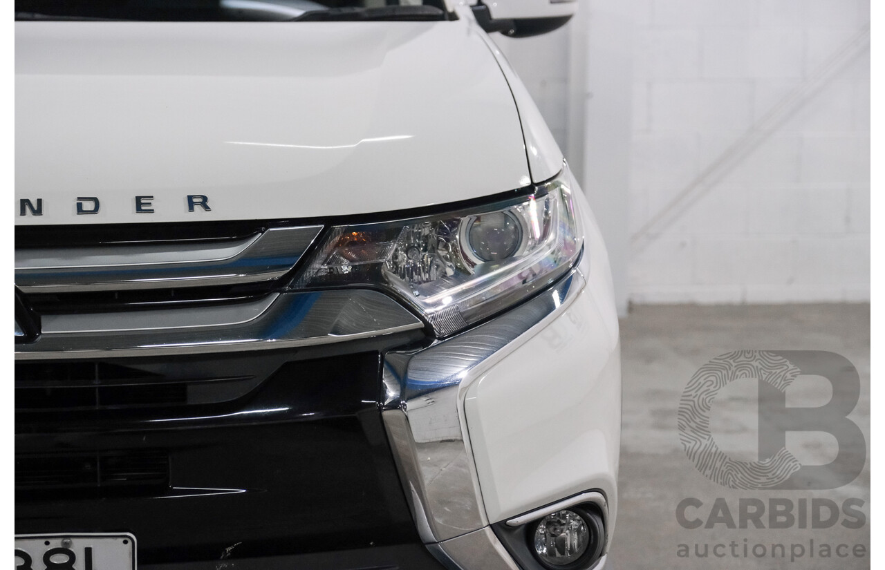 01/2018 Mitsubishi Outlander LS (AWD) ZL MY18.5 4d Wagon White 2.4L - 7 Seater