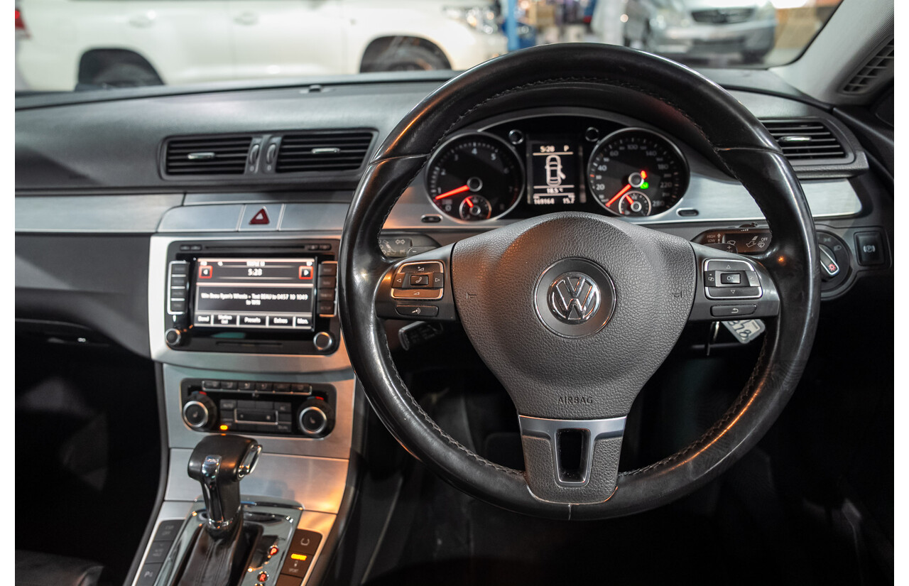 09/2010 Volkswagen Passat CC V6 FSI AWD 3C MY11 4d Coupe Silver 3.6L