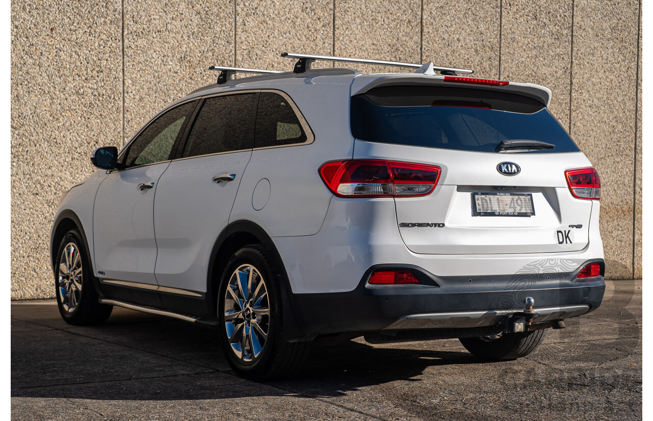 01/2017 Kia Sorento GT-LINE (4x4) UM MY17 4d Wagon White Turbo Diesel 2.2L