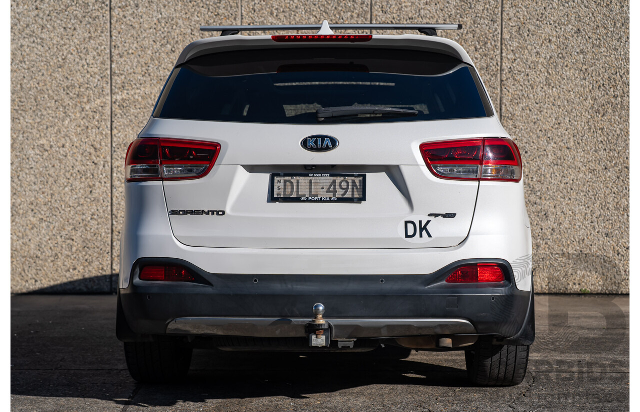 01/2017 Kia Sorento GT-LINE (4x4) UM MY17 4d Wagon White Turbo Diesel 2.2L