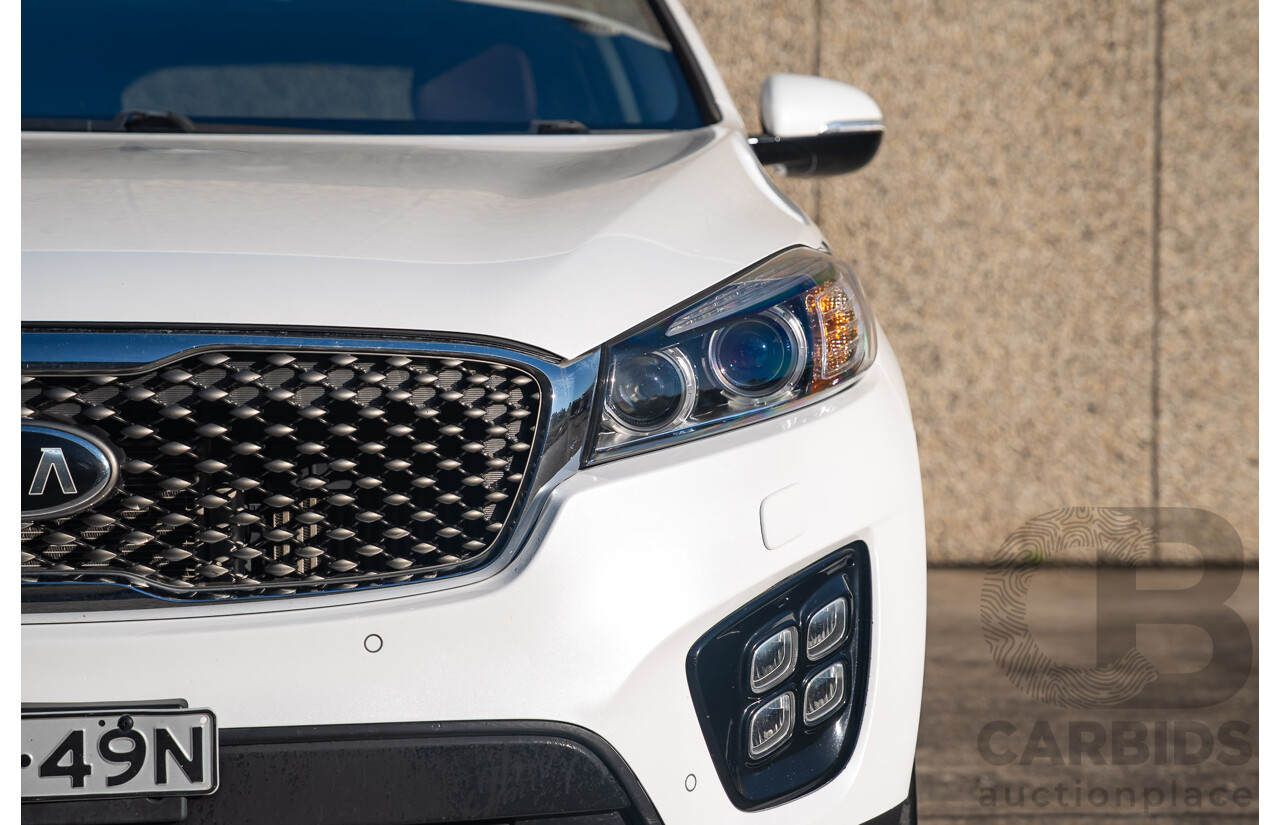 01/2017 Kia Sorento GT-LINE (4x4) UM MY17 4d Wagon White Turbo Diesel 2.2L