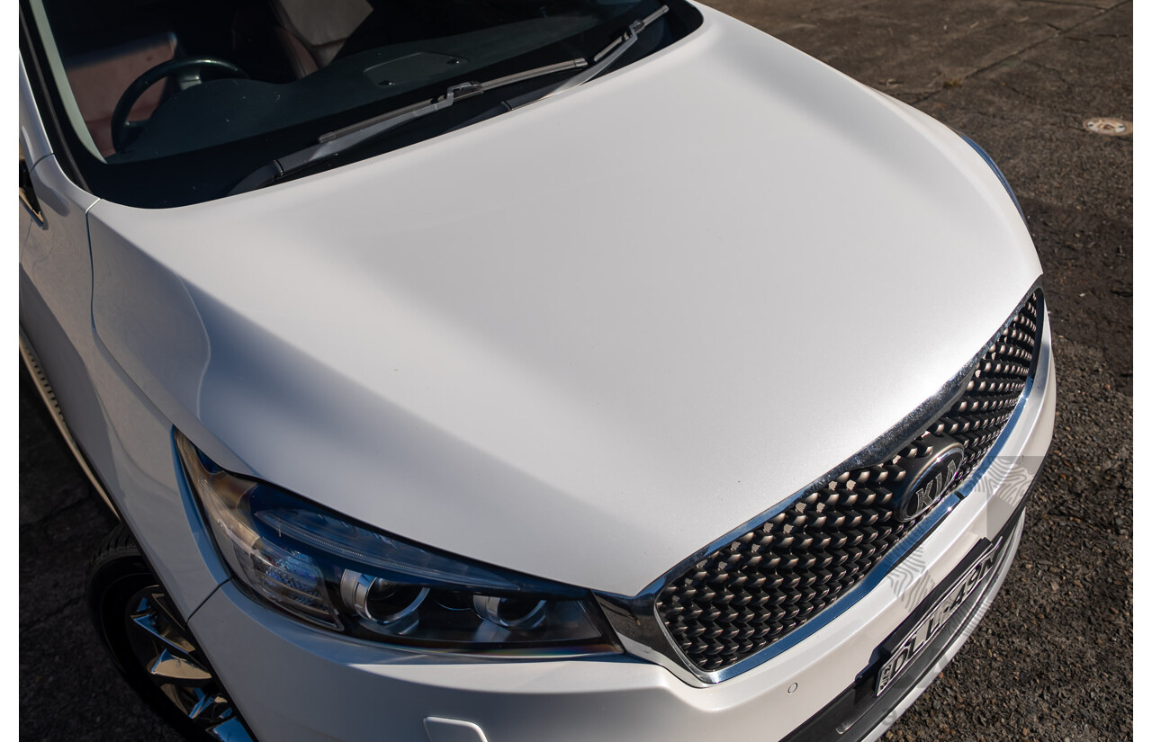 01/2017 Kia Sorento GT-LINE (4x4) UM MY17 4d Wagon White Turbo Diesel 2.2L