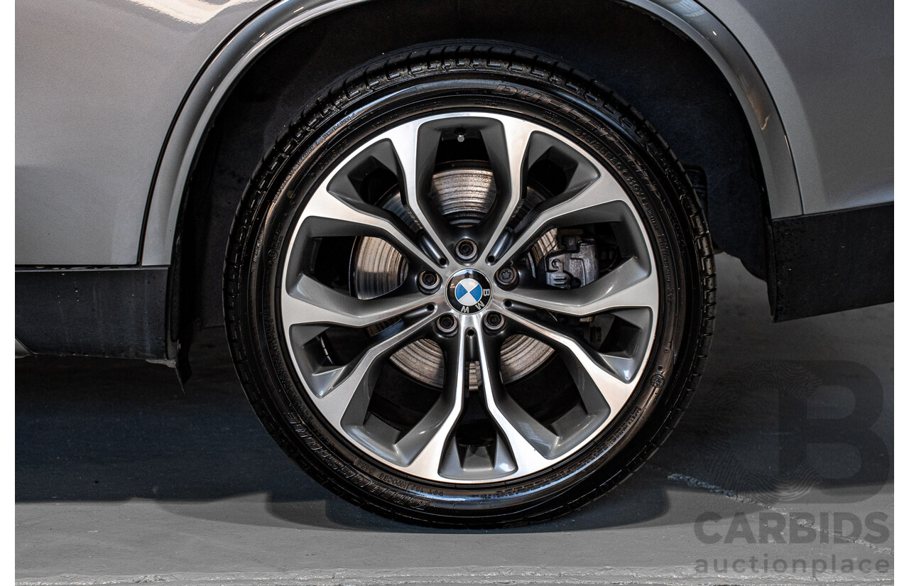 04/2019 BMW X5 xDrive 50i (AWD) F15 MY18 4d Wagon Grey Twin turbo 4.4L