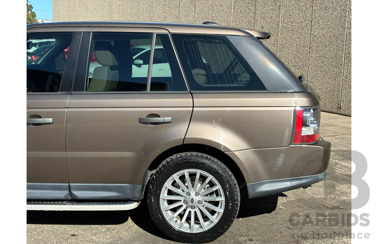 03/2011 Range Rover Sport 3.0 TDV6 (4x4) MY11 4d Wagon Bronze Twin-turbo Diesel 3.0L