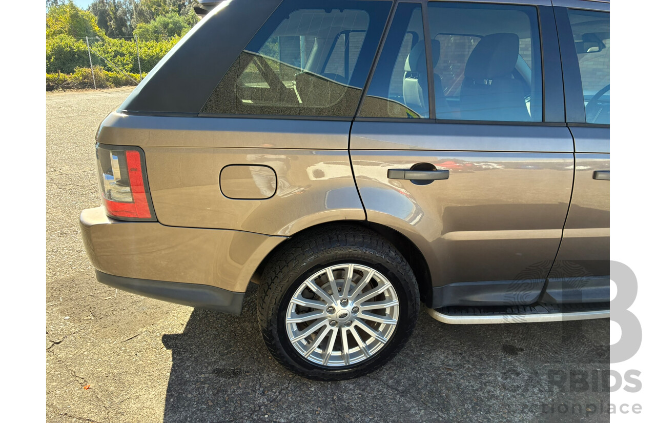 03/2011 Range Rover Sport 3.0 TDV6 (4x4) MY11 4d Wagon Bronze Twin-turbo Diesel 3.0L