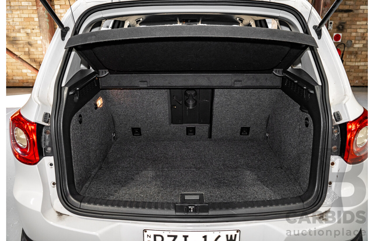 07/2011 Volkswagen Tiguan 125 TSI (4x4) 5NC MY11 4d Wagon White Turbo 2.0L