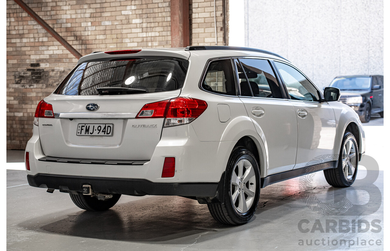 06/2013 Subaru Outback 2.5i Premium (AWD) MY13 4d Wagon White 2.5L