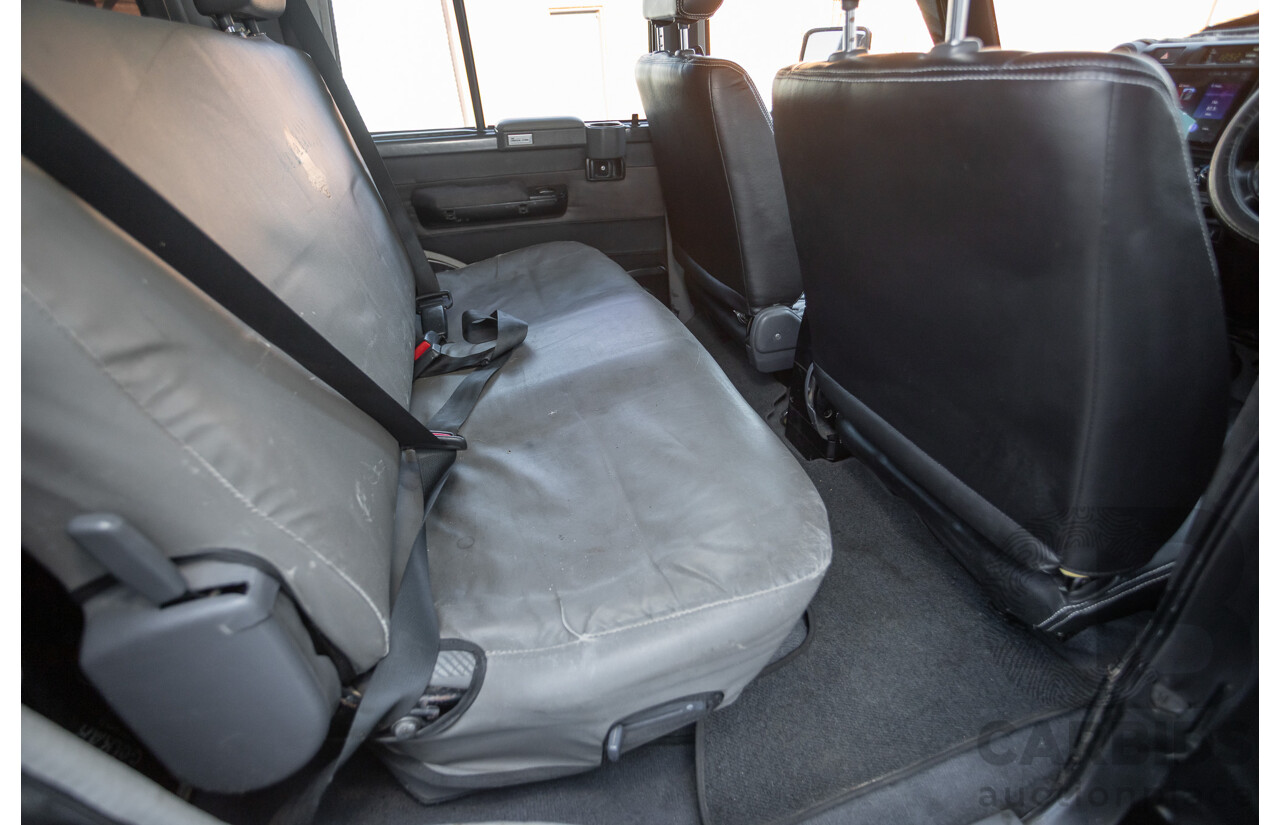 01/2014 Toyota Landcruiser Workmate (4x4) VDJ79R MY12 Update Double C/Chas Magnetic Grey Turbo Diesel 4.5L
