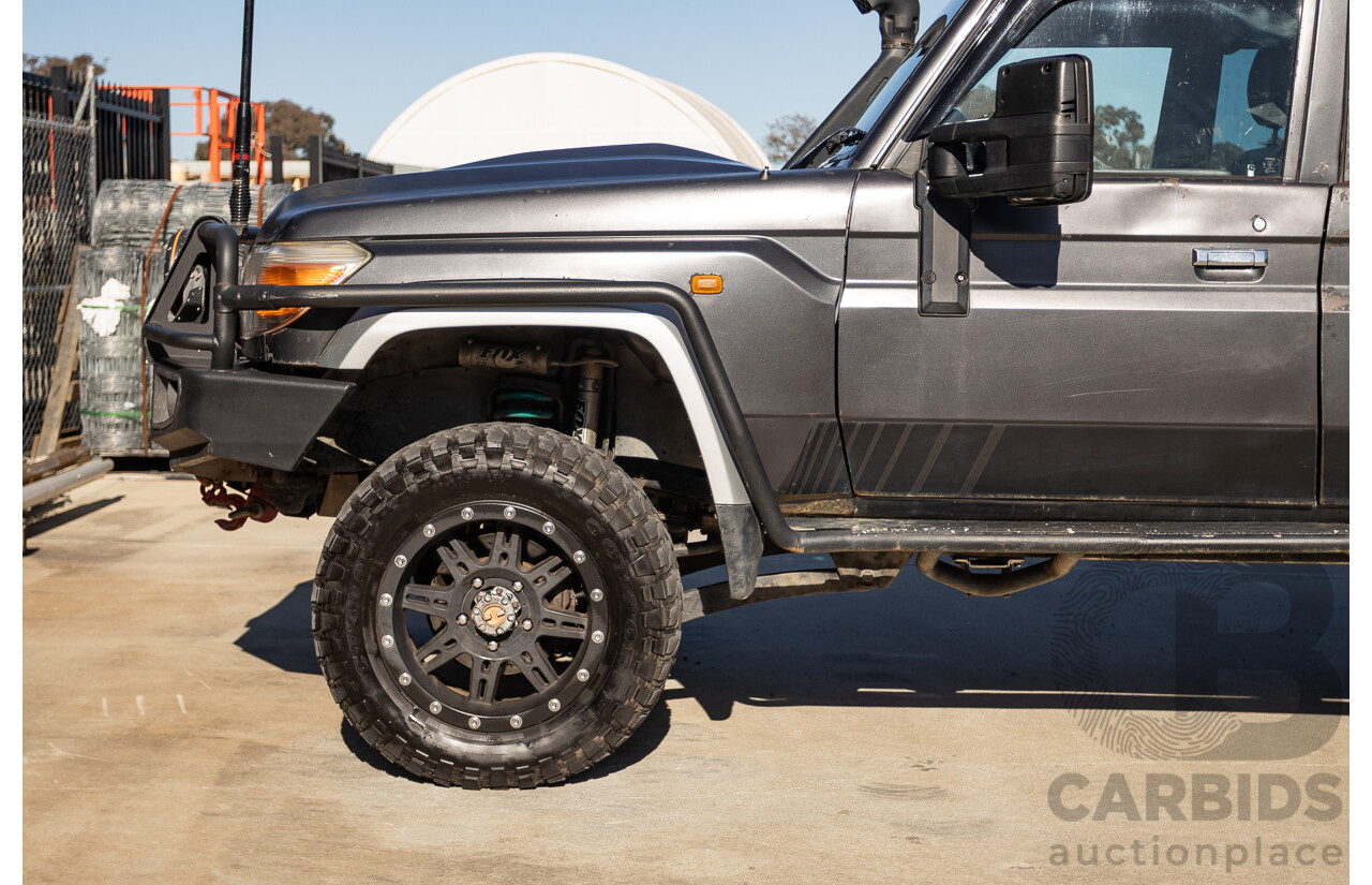 01/2014 Toyota Landcruiser Workmate (4x4) VDJ79R MY12 Update Double C/Chas Magnetic Grey Turbo Diesel 4.5L