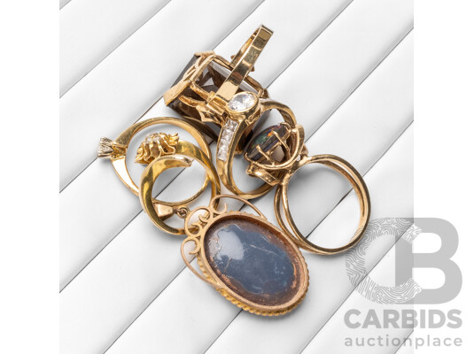 Collection of 9ct Yellow Gold Rings & Pendant - Lot of 6