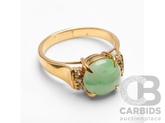 18ct Yellow Gold Jadeite & White Quartz Ring - Size O