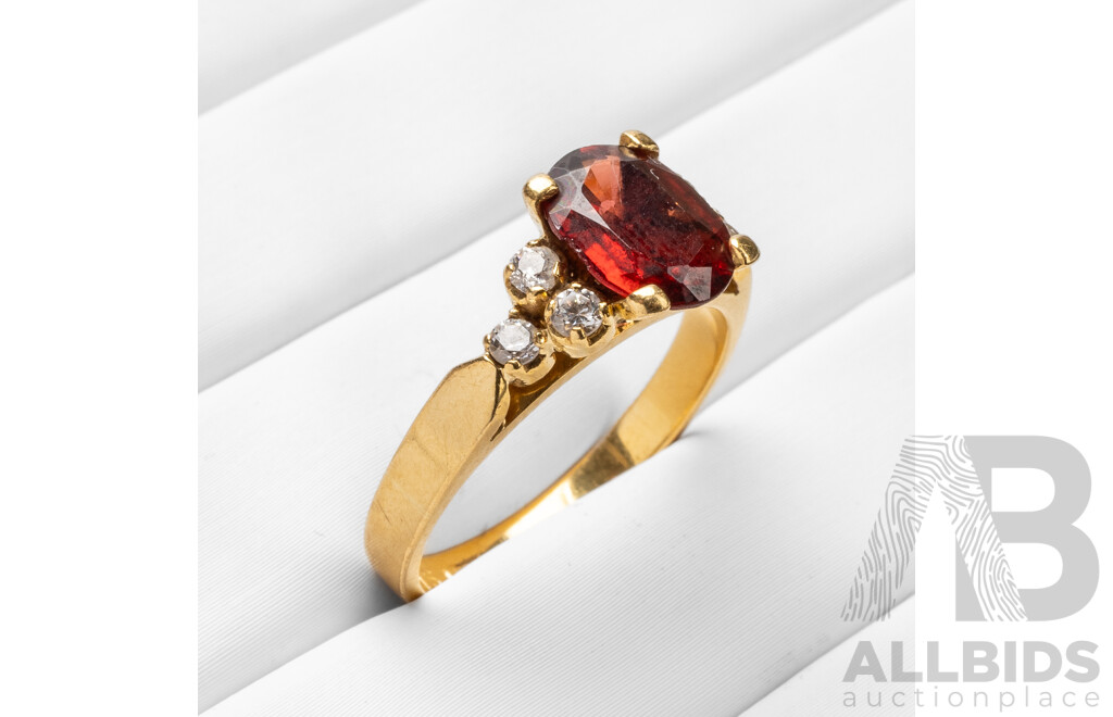 Vintage 18ct Yellow Gold, Garnet & Quartz Ring - Size O.5