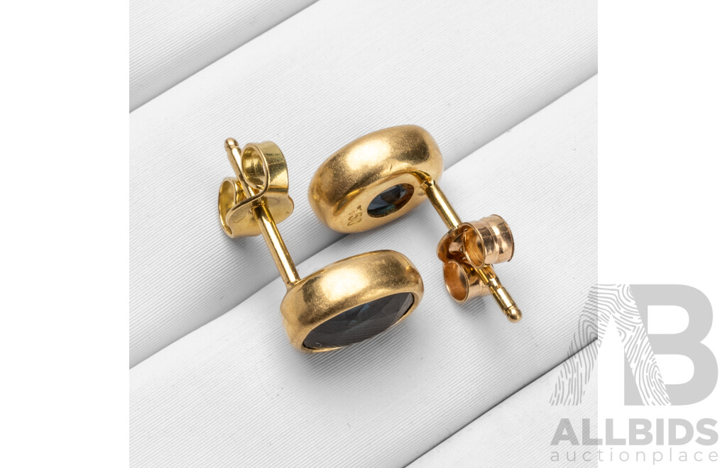 Handmade 18ct Yellow Gold & Sapphire Stud Earrings - 2.92gms