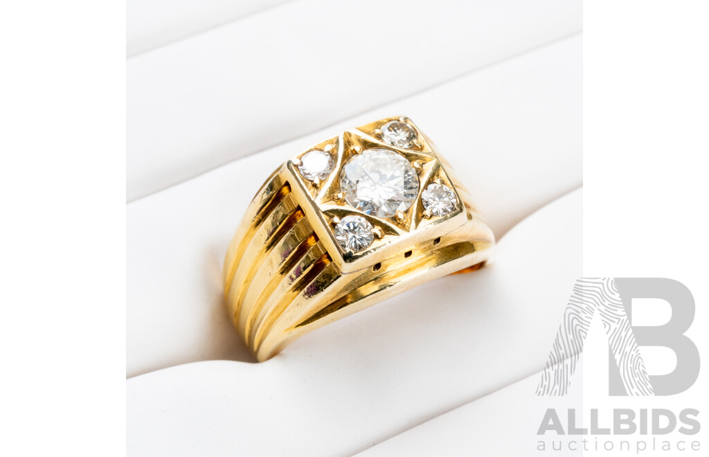 Men's 14ct Yellow Gold & Diamonds Signet Ring - Size R
