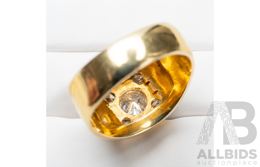 Men's 14ct Yellow Gold & Diamonds Signet Ring - Size R