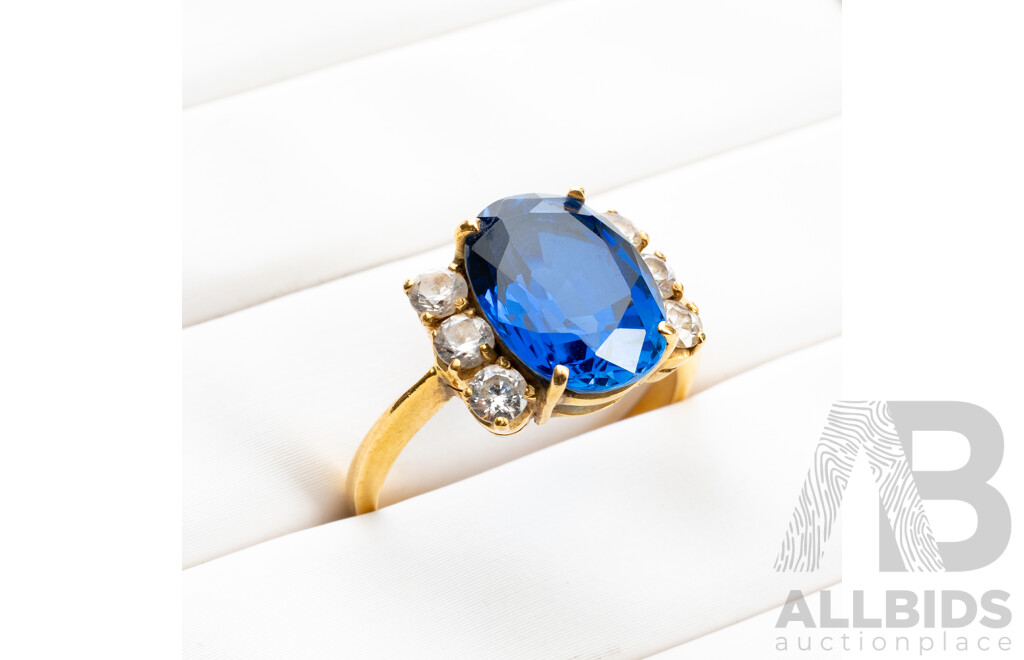 Vintage 18ct Yellow Gold Sapphire & Quartz Ring - Size P.5