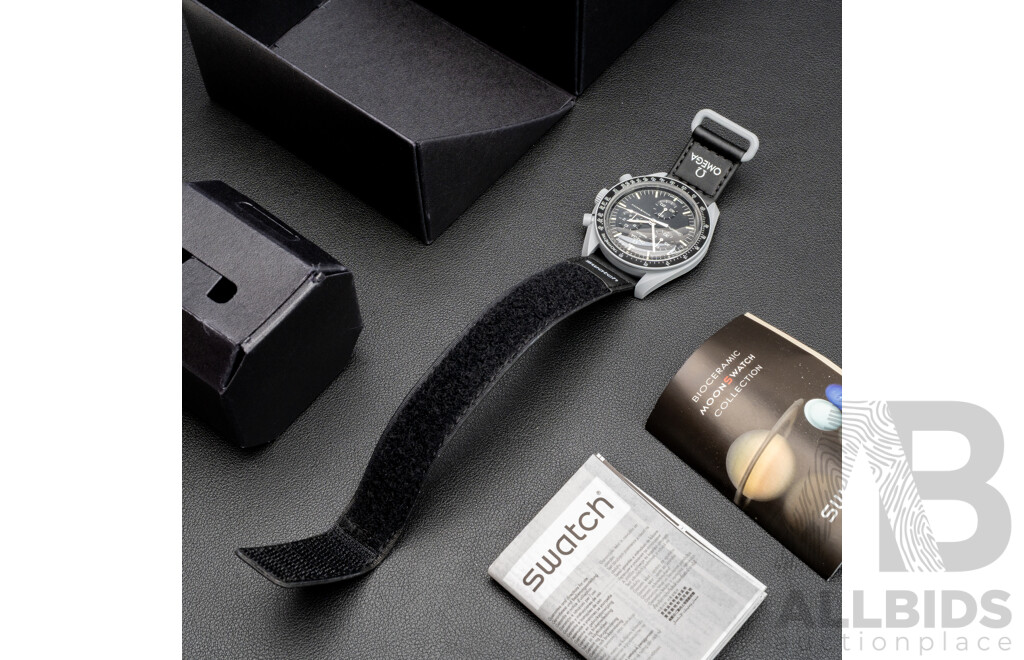 Omega X Swatch Mission to the Moon 4 Jewel Swiss Quartz Watch