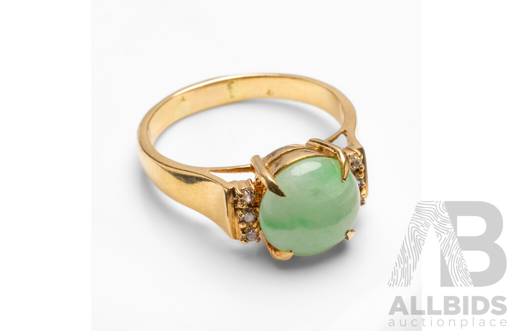 18ct Yellow Gold Jadeite & White Quartz Ring - Size O