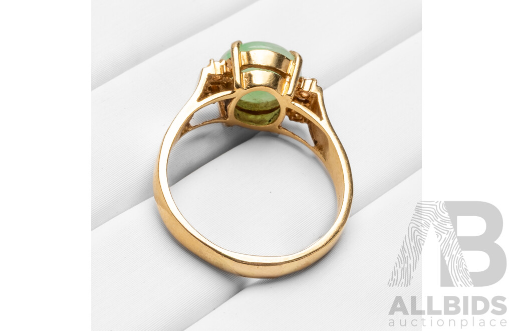 18ct Yellow Gold Jadeite & White Quartz Ring - Size O