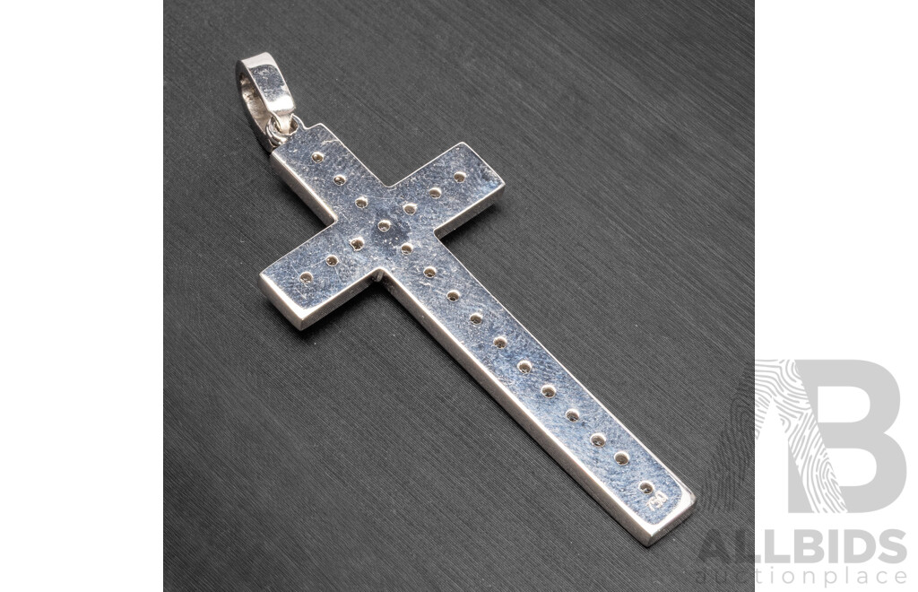 18ct White Gold & Diamond Cross - 11.86g