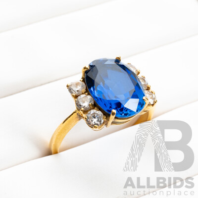 Vintage 18ct Yellow Gold Sapphire & Quartz Ring - Size P.5