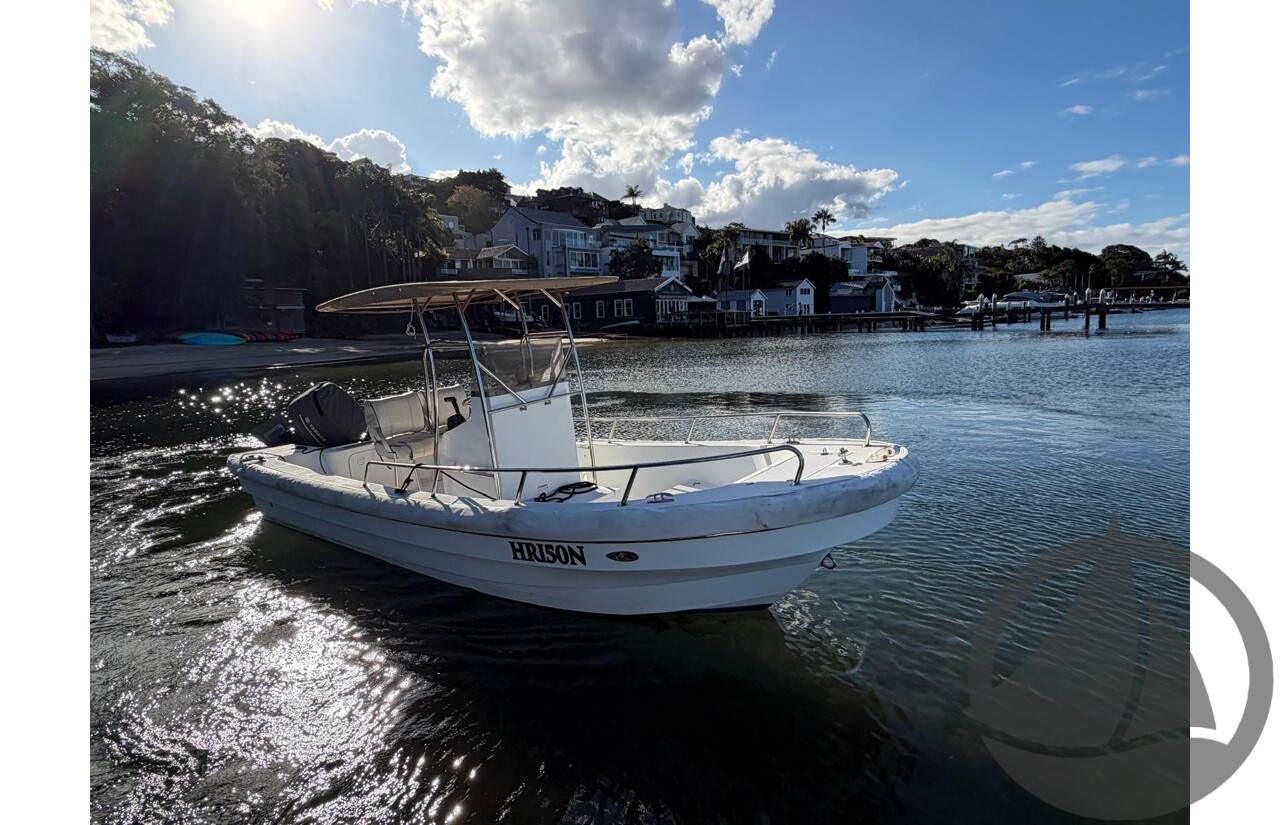 NO RESERVE - 2014 Panga 5.8m Center Console, 100hp Yamaha 4 Stroke