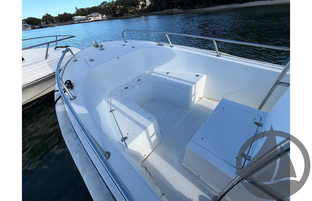 NO RESERVE - 2014 Panga 5.8m Center Console, 100hp Yamaha 4 Stroke