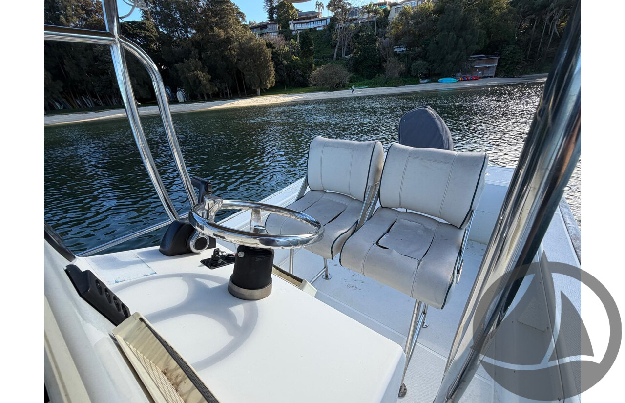 NO RESERVE - 2014 Panga 5.8m Center Console, 100hp Yamaha 4 Stroke