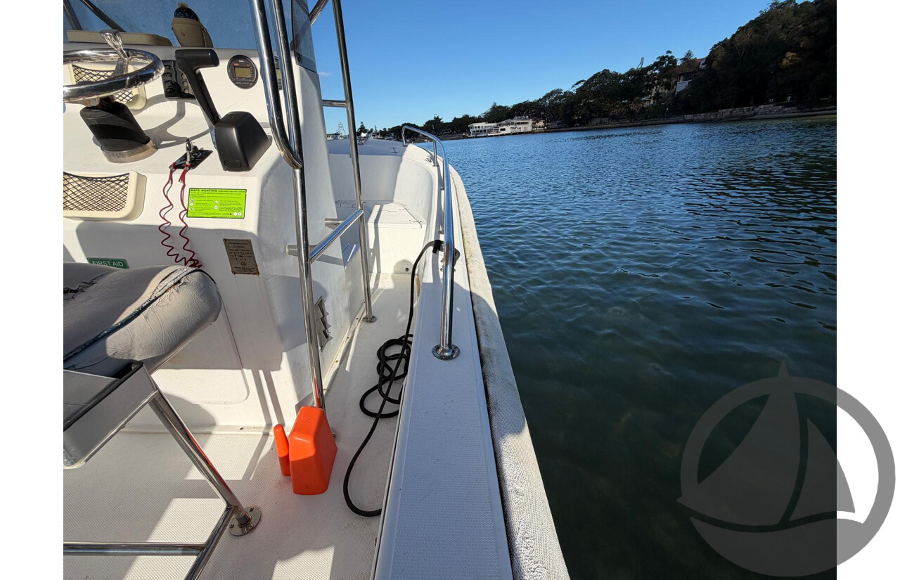 NO RESERVE - 2014 Panga 5.8m Center Console, 100hp Yamaha 4 Stroke