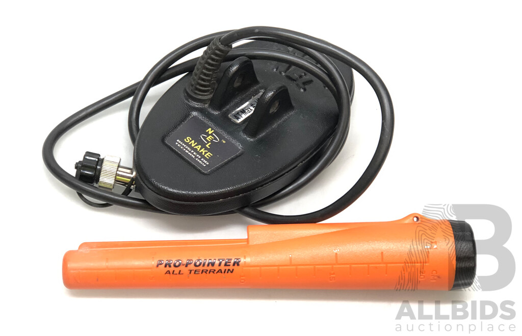 Garrett at Max All Terrain VLF Metal Detector Kit and Accessories