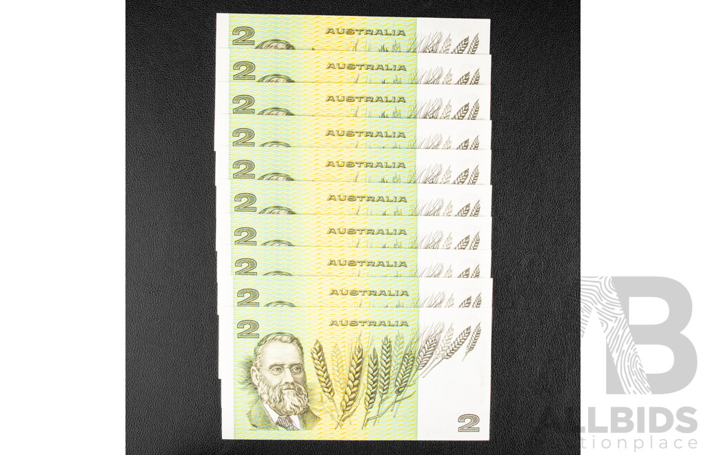 Ten Australian UNC 1974 Two Dollar Notes, Phillips/Wheeler R85 JDE 642511 - JDE 642520