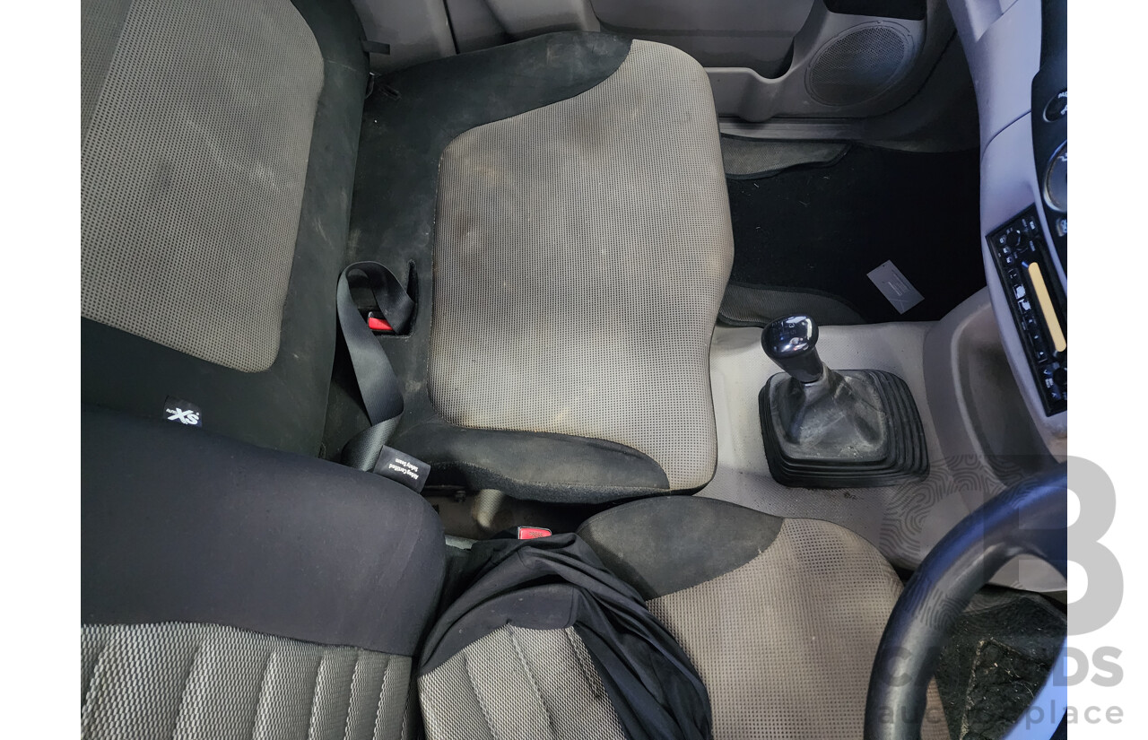 05/2013 Mitsubishi Triton GL MN MY13 C/Chas White 2.4L