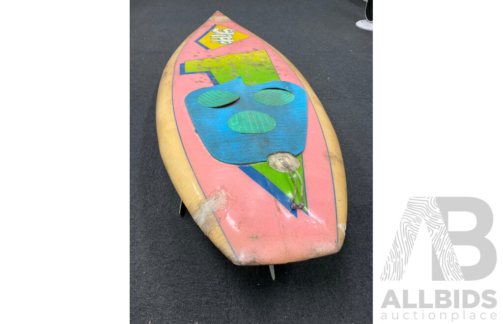 Vintage '80s SKIPP Surfboard