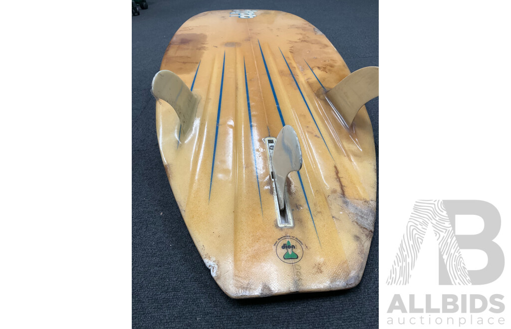 Vintage '80s SKIPP Surfboard  