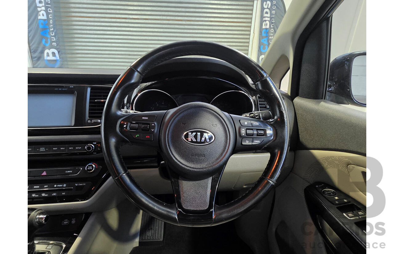 8/2015 Kia Carnival SLi YP MY16 4d Wagon Blue 3.3L