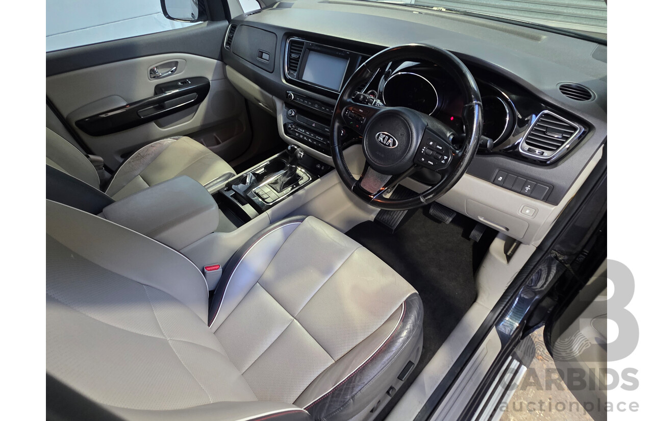 8/2015 Kia Carnival SLi YP MY16 4d Wagon Blue 3.3L