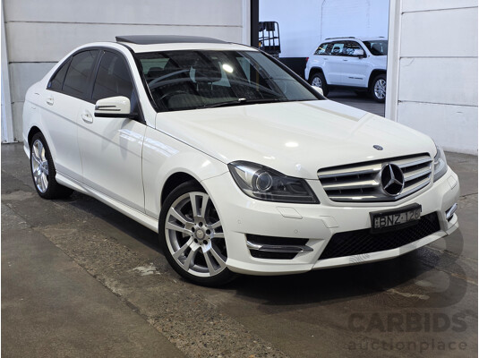 10/2013 Mercedes-Benz C200 BE (RWD) W204 MY13 4d Sedan White 1.8L