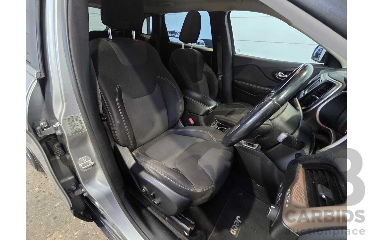 2/2015 Jeep Cherokee Longitude (4x4) KL MY15 4d Wagon Silver 3.2L