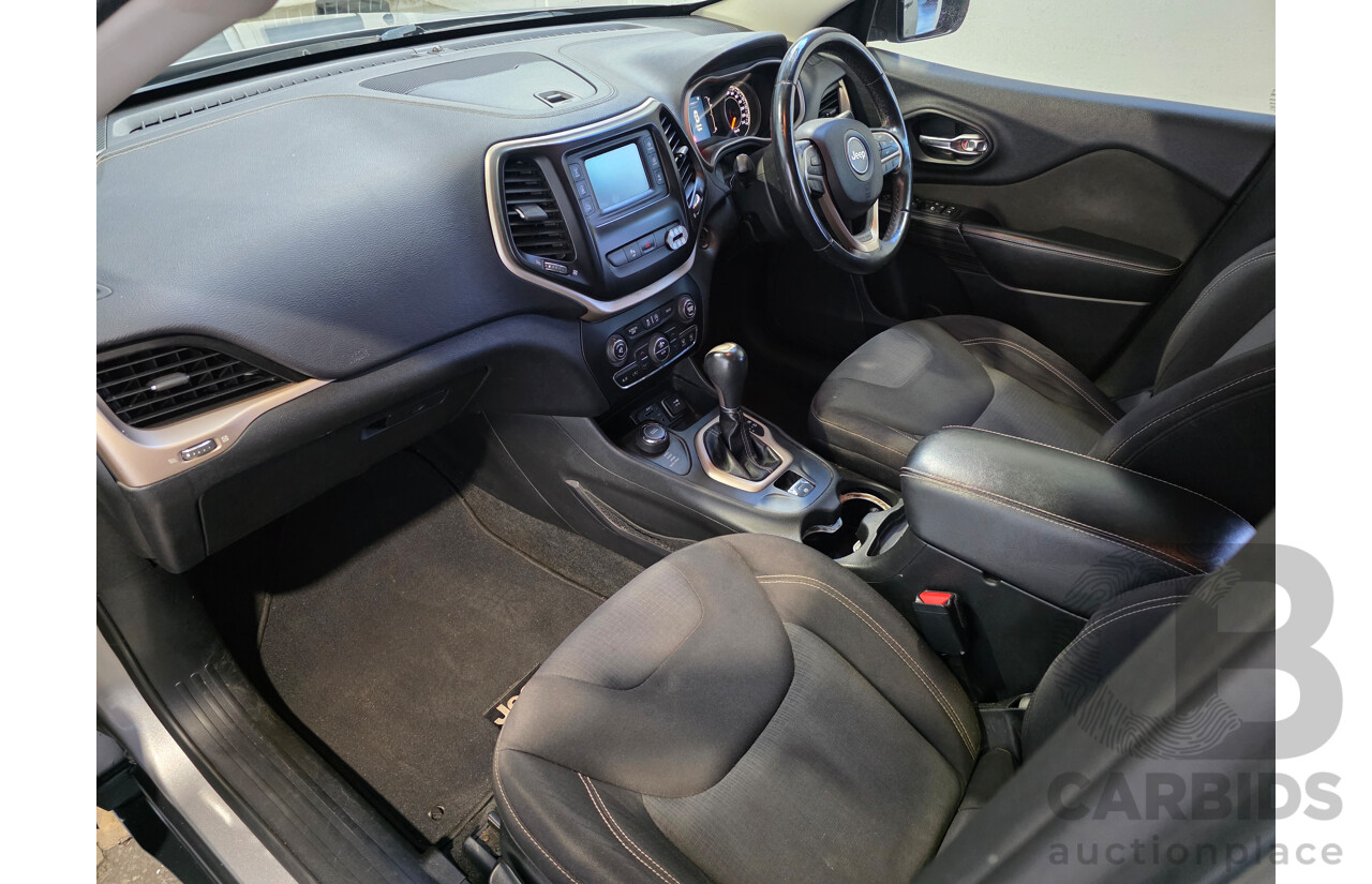 2/2015 Jeep Cherokee Longitude (4x4) KL MY15 4d Wagon Silver 3.2L