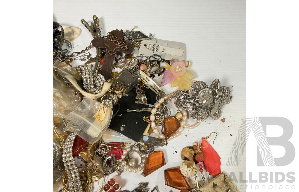 Large Collection of Jewellery Including Watches, Cufflinks, Necklaces, Brooches, Jewellery Boxes and More