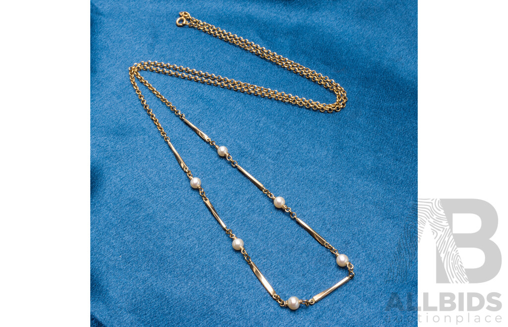 9ct Yellow Belcher & Twisted Bar Pearl Necklace. Length - 79.5cms