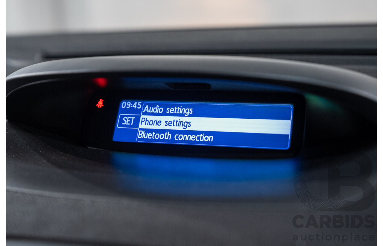 07/2013 Renault Megane Expression B95 5D Hatchback White 2.0L
