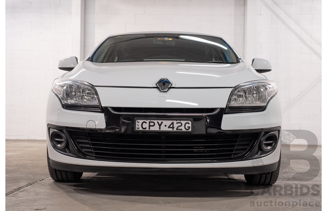 07/2013 Renault Megane Expression B95 5D Hatchback White 2.0L