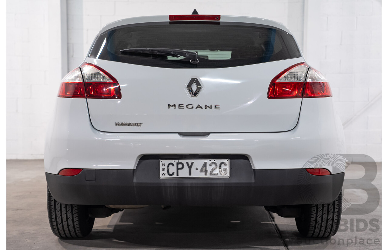 07/2013 Renault Megane Expression B95 5D Hatchback White 2.0L