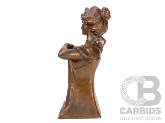 Good Reproduction Cast Bronze Figure of an Elegant Lady